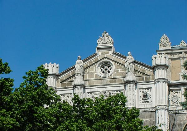 One of the wonderful things about river cruises is you are normally docked right downtown.  This was the case in Budapest -- and we spent the day exploring…